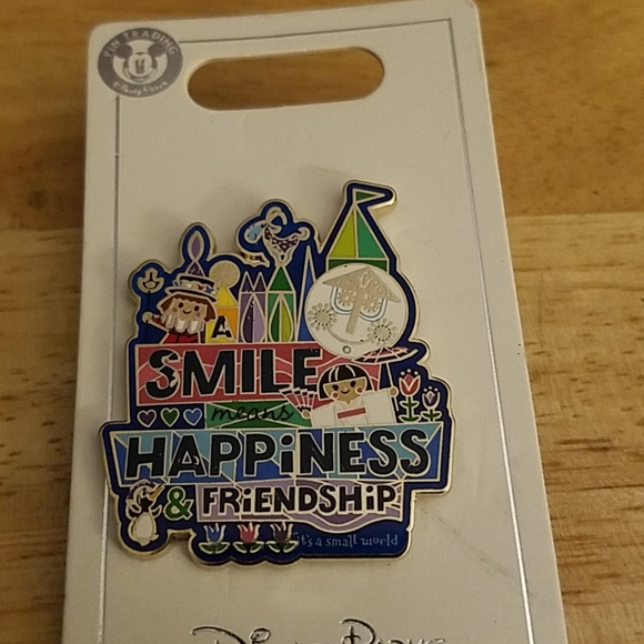 DISNEY PINS - Picture 2 of 4